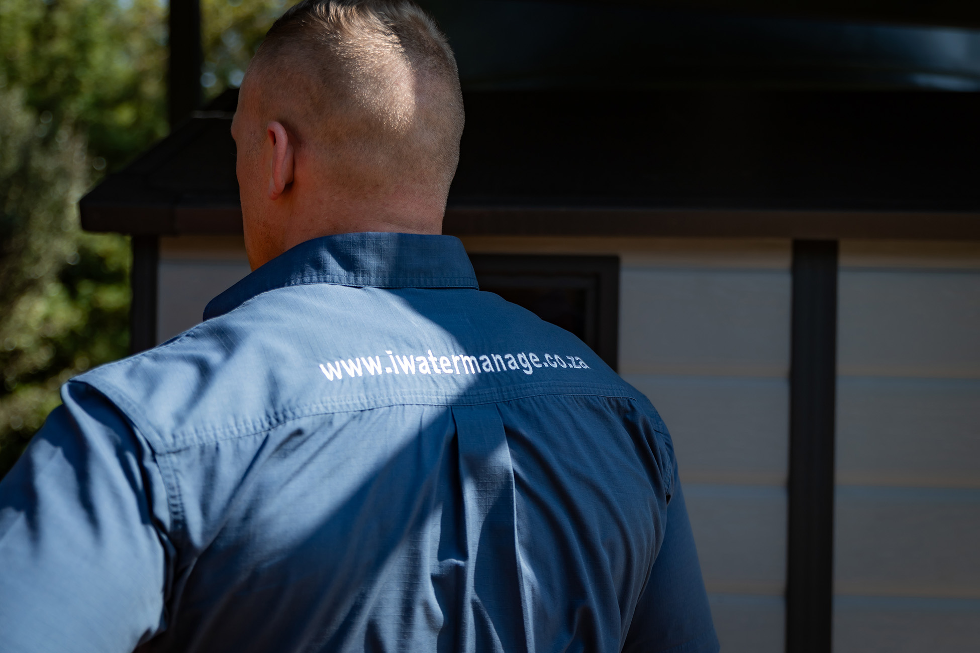 Branded shirt back