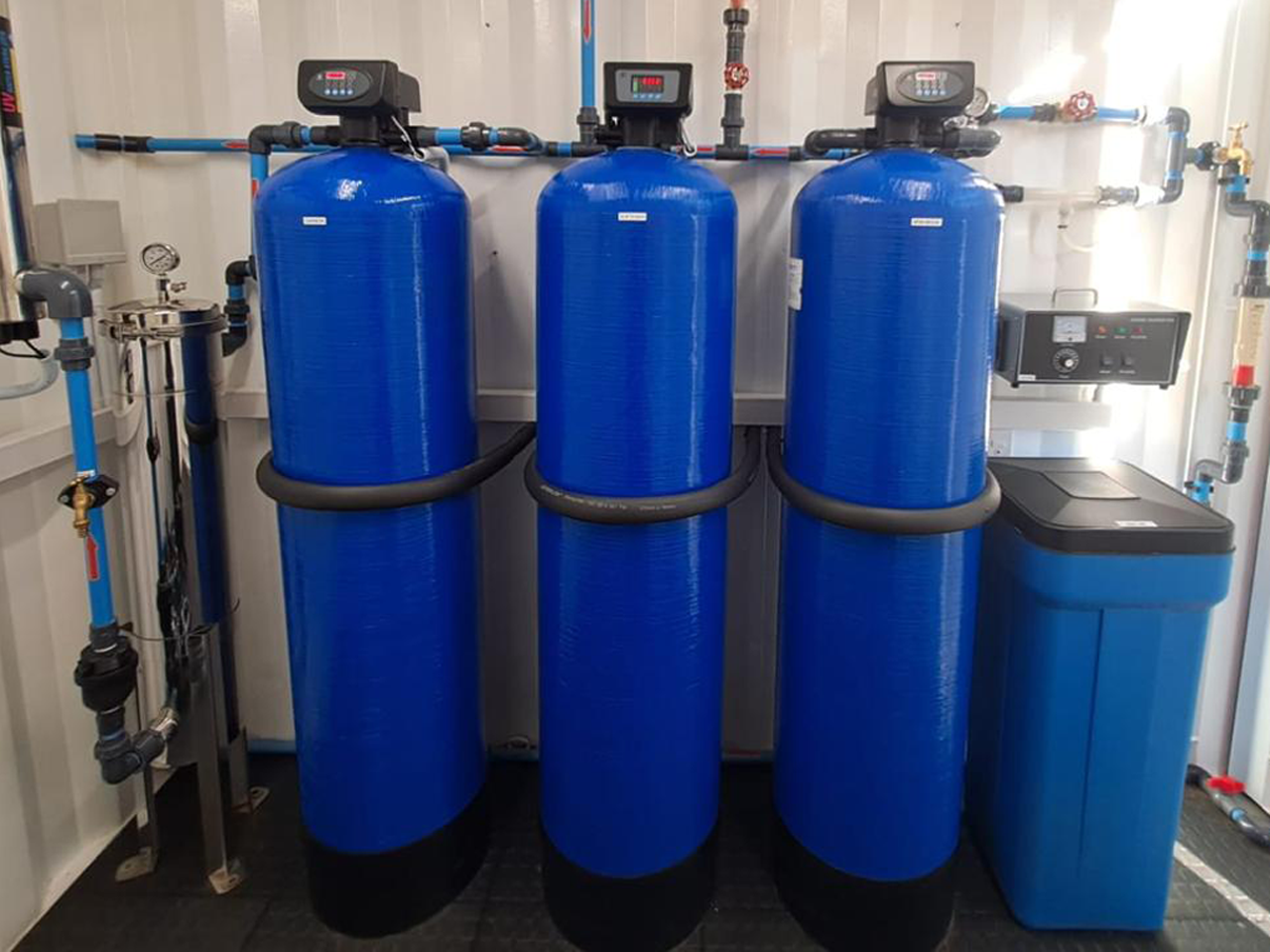 Containerized filtration system