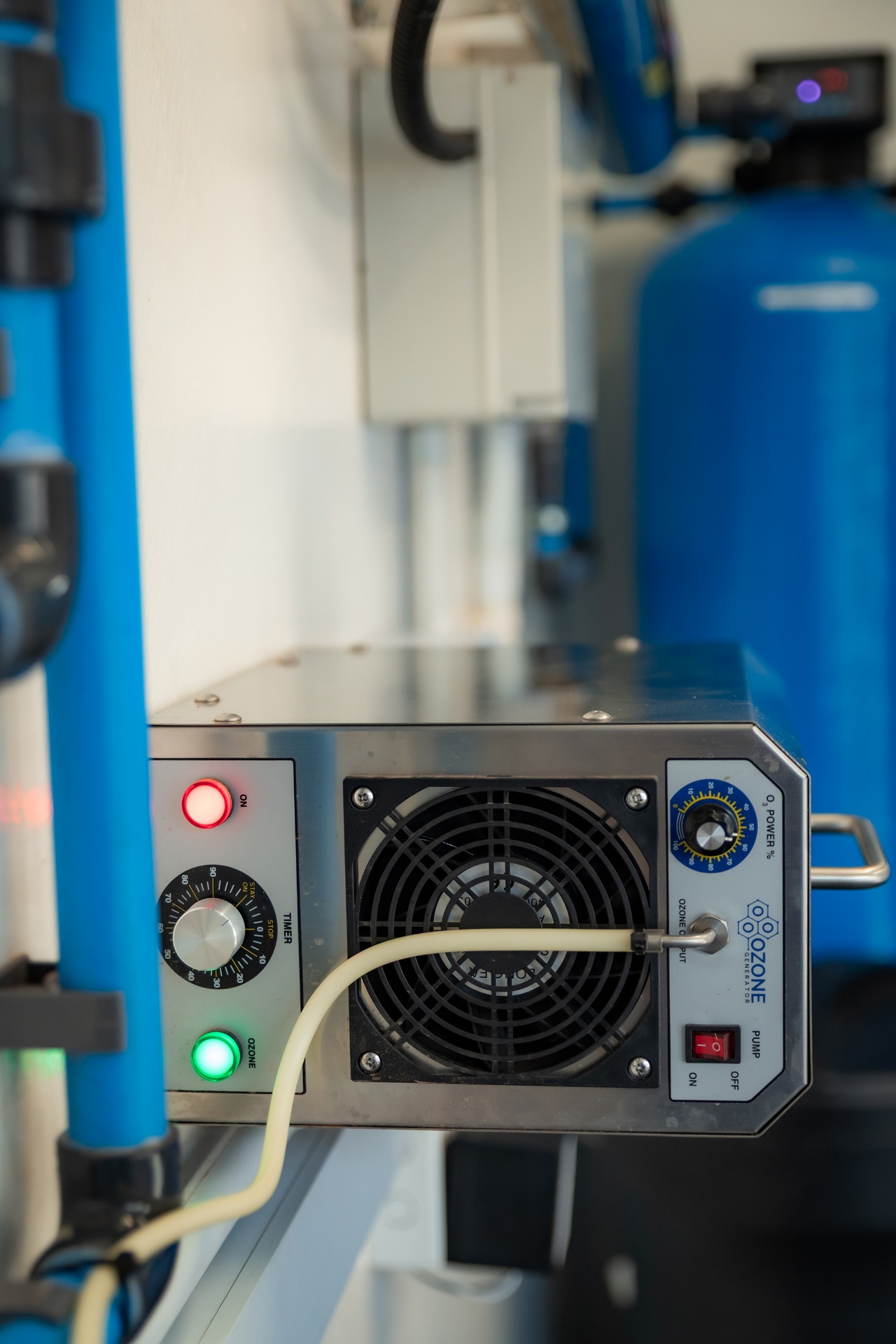 Ozone generator